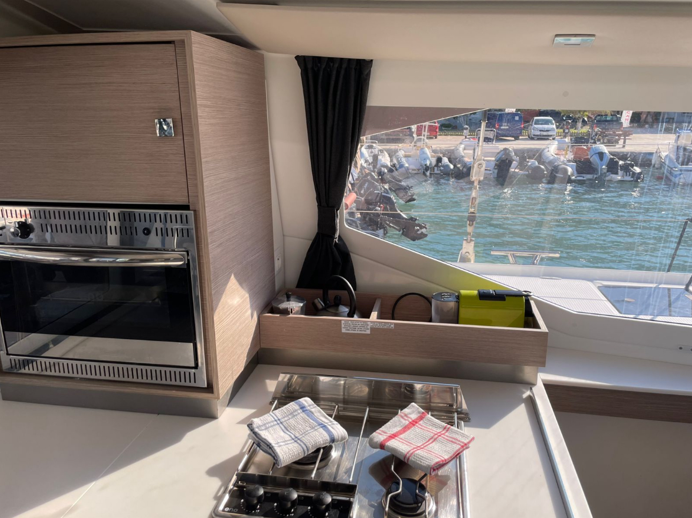 Fountaine Pajot Isla 40 - 4 + 1 cab. — photo 7