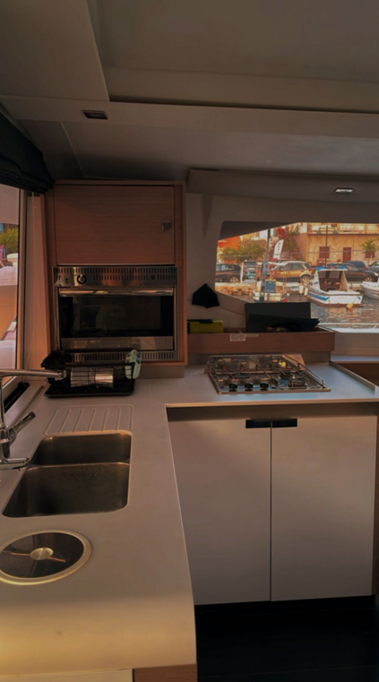 Fountaine Pajot Isla 40 - 4 + 1 cab. — photo 8