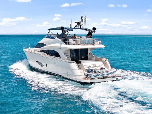 Marquis 720 Flybridge — photo 3