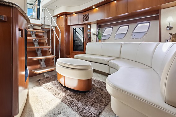 Sea Ray 60 Sundancer — photo 10