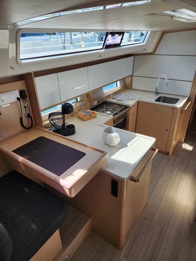 Bavaria C46 - 4 cab. — photo 11