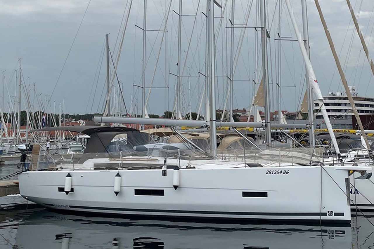 Dufour 430 — photo 1