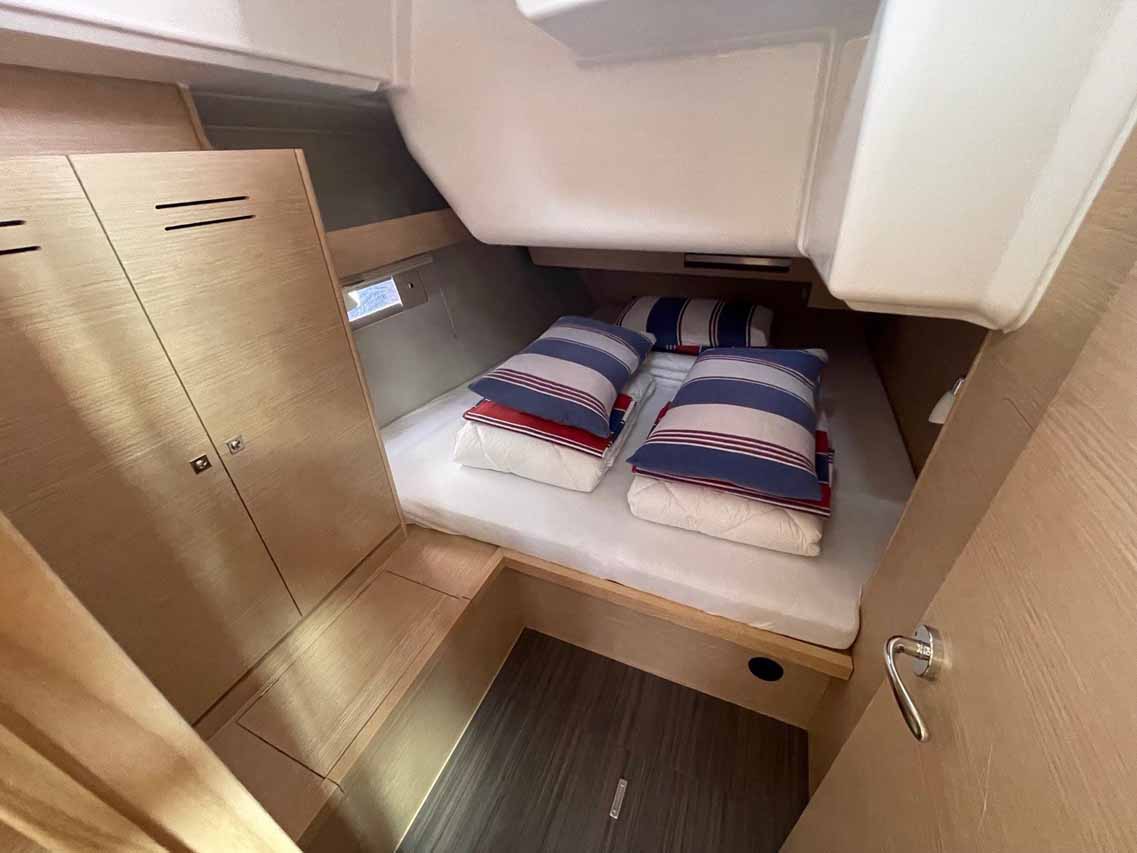 Dufour 430 — photo 16