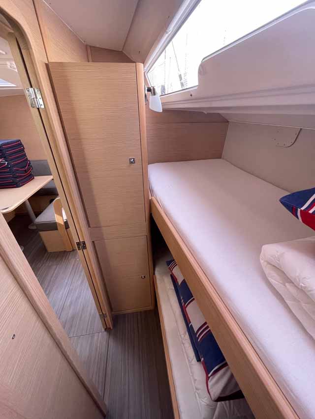 Dufour 430 — photo 18