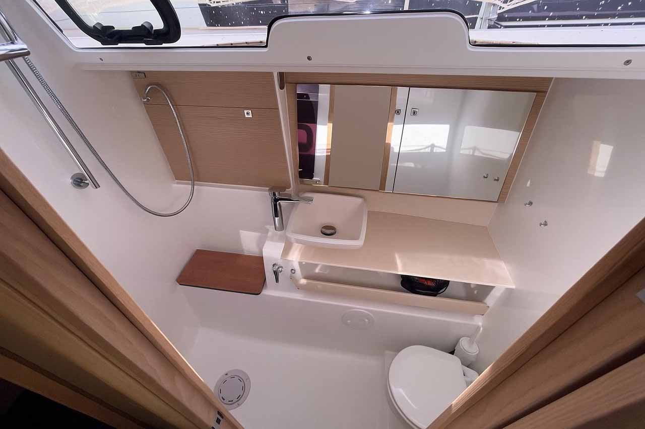 Dufour 430 — photo 20
