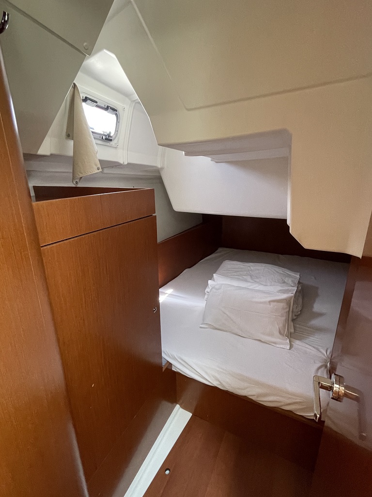 Oceanis 38.1 — photo 13