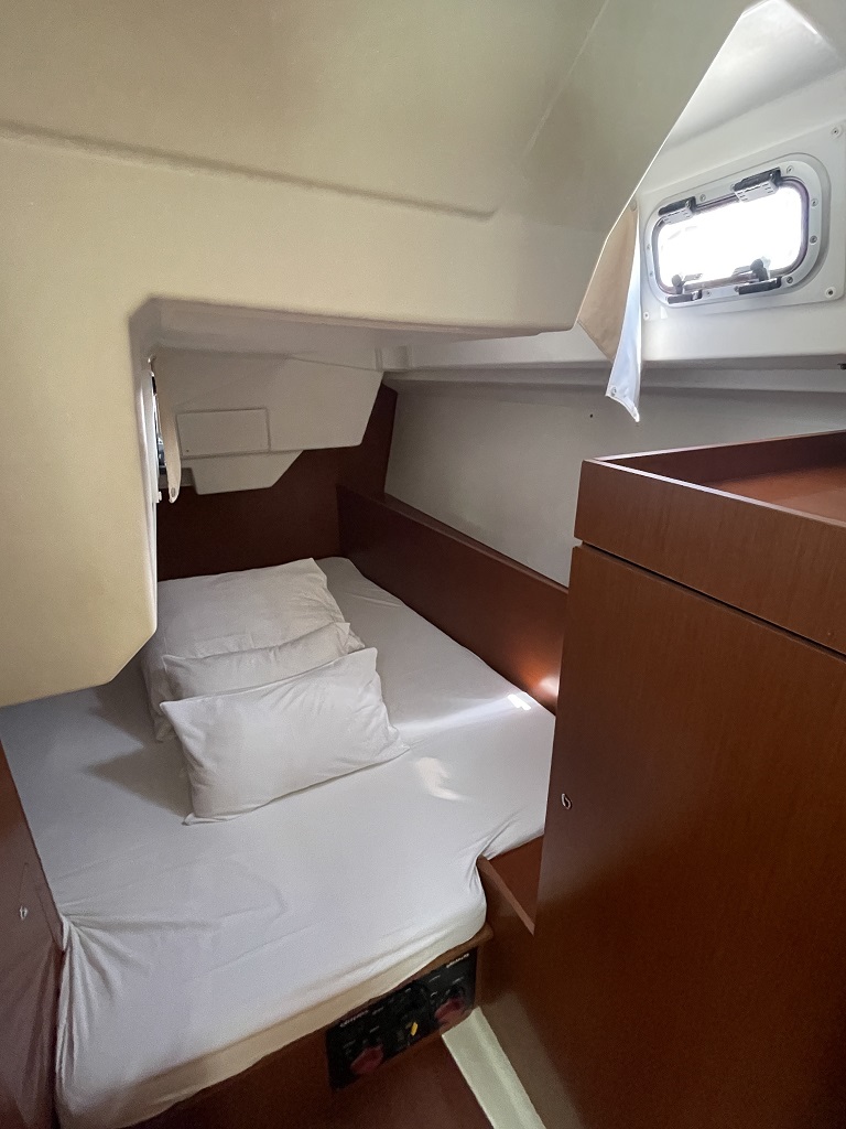 Oceanis 38.1 — photo 14