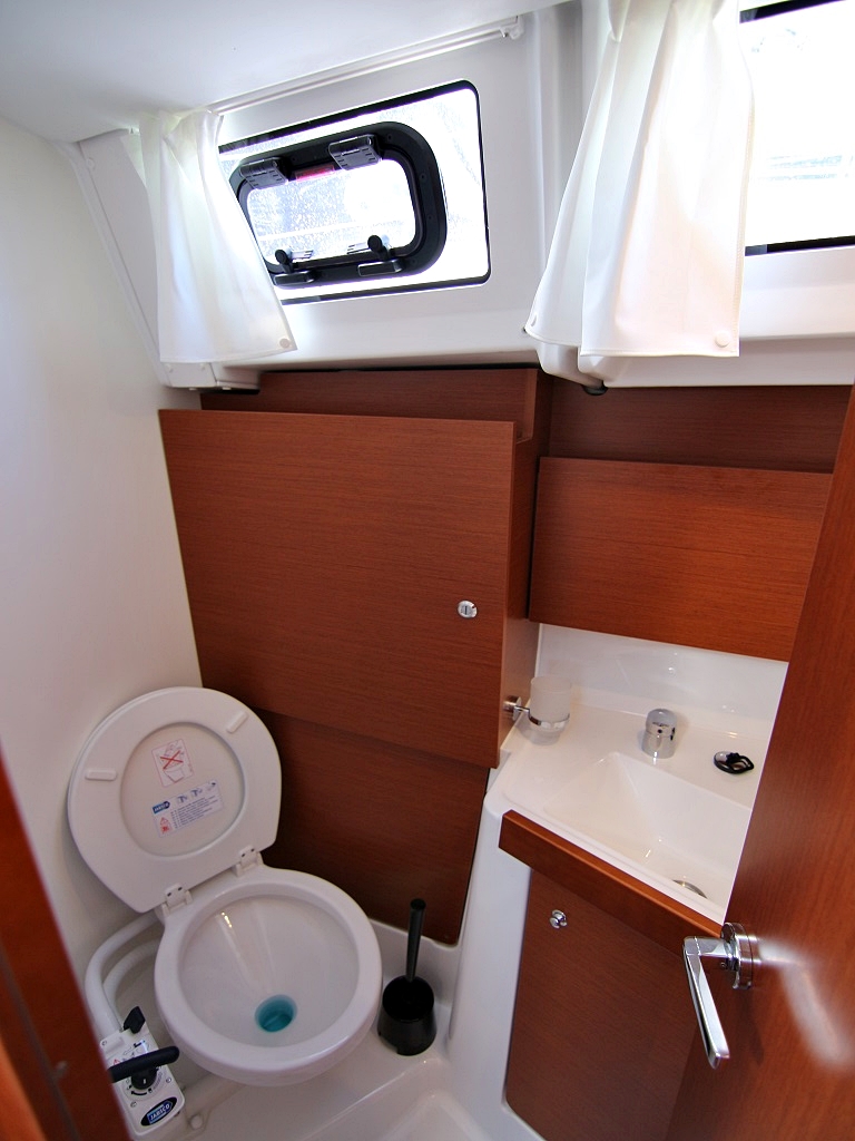 Oceanis 38.1 — photo 21