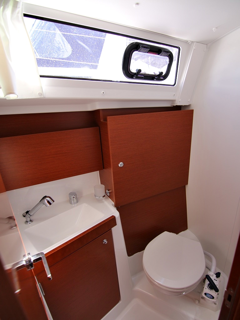 Oceanis 38.1 — photo 22