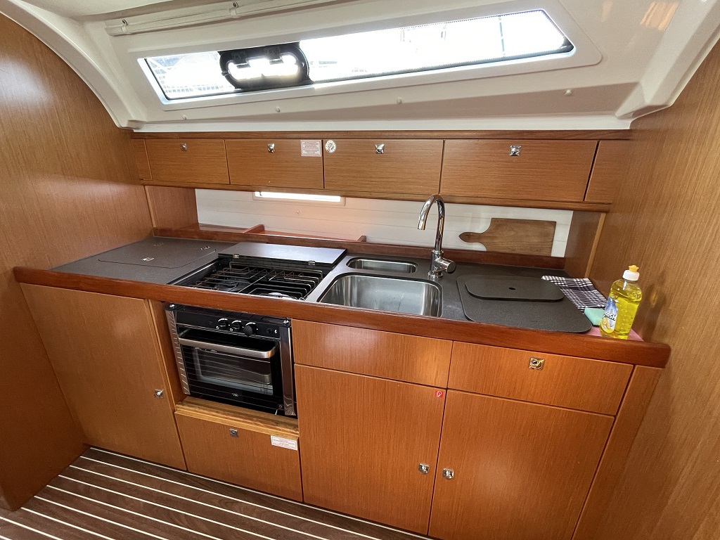 Bavaria Cruiser 41 - 3 cab. — photo 12