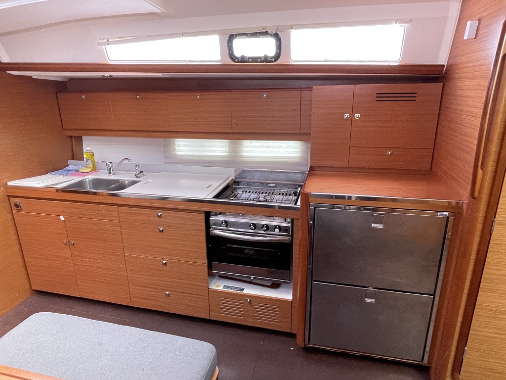 Dufour 460 GL — photo 7