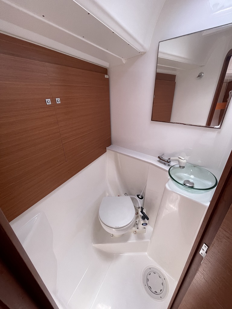 Dufour 460 GL — photo 14