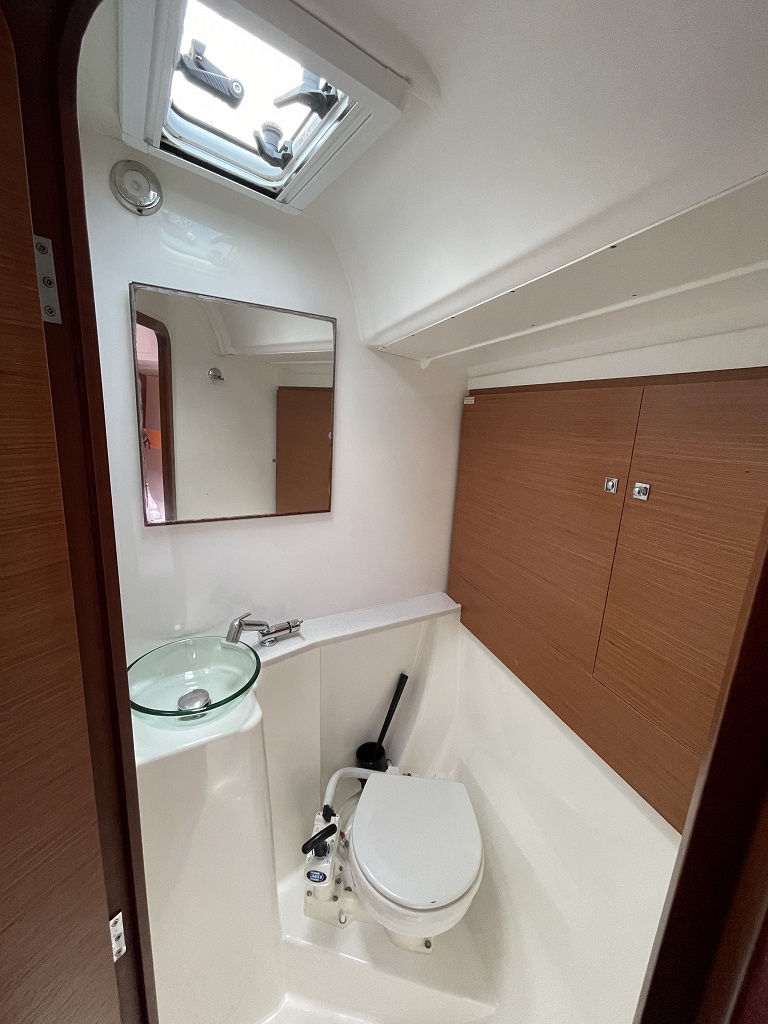 Dufour 460 GL — photo 15