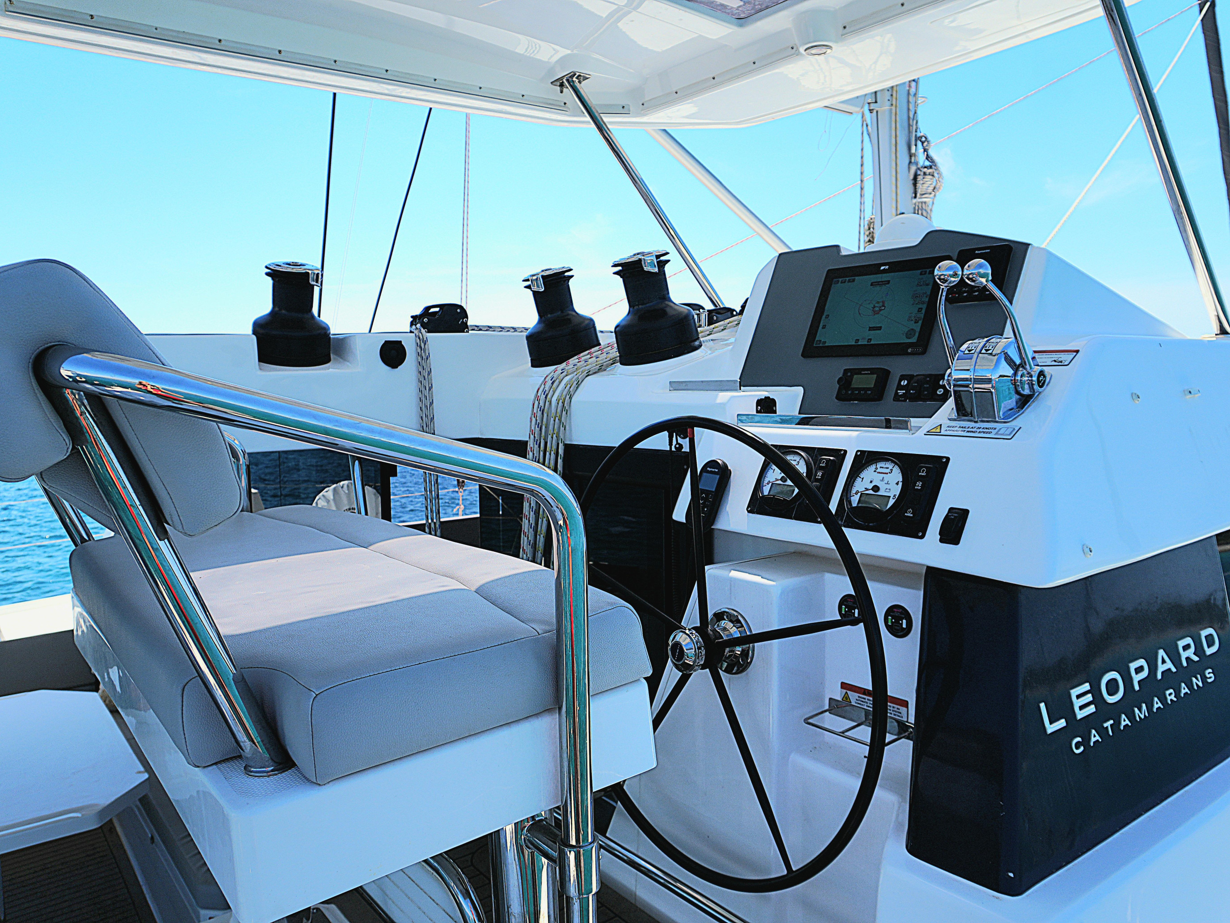Leopard 50 - 5 + 1 cab — photo 21