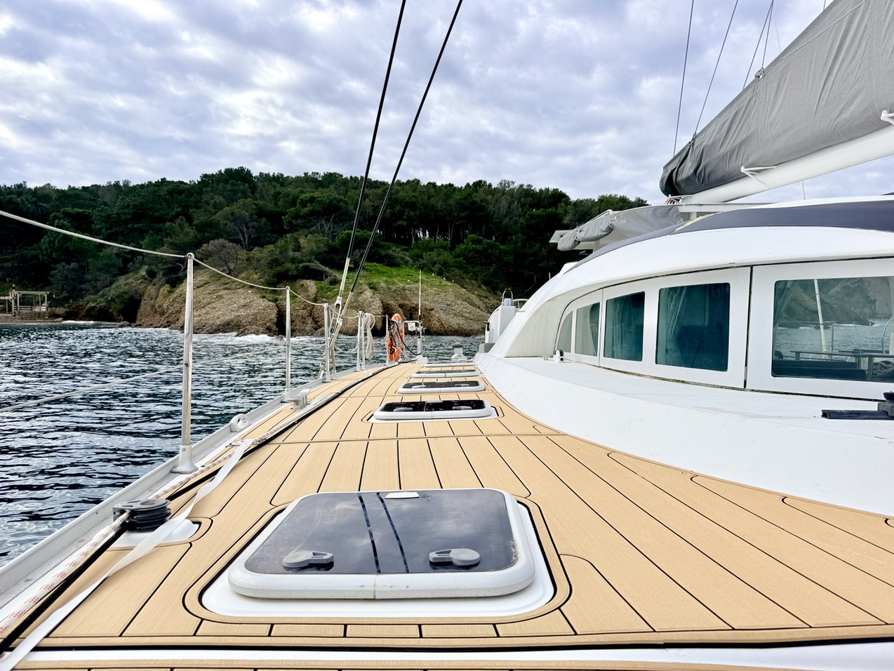 Lagoon 570 — photo 15