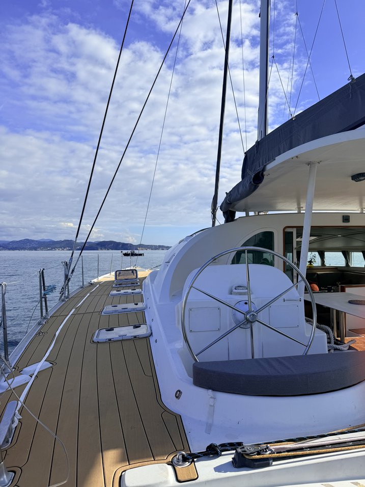 Lagoon 570 — photo 16
