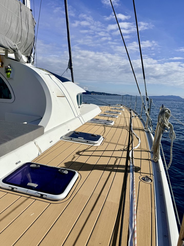 Lagoon 570 — photo 17