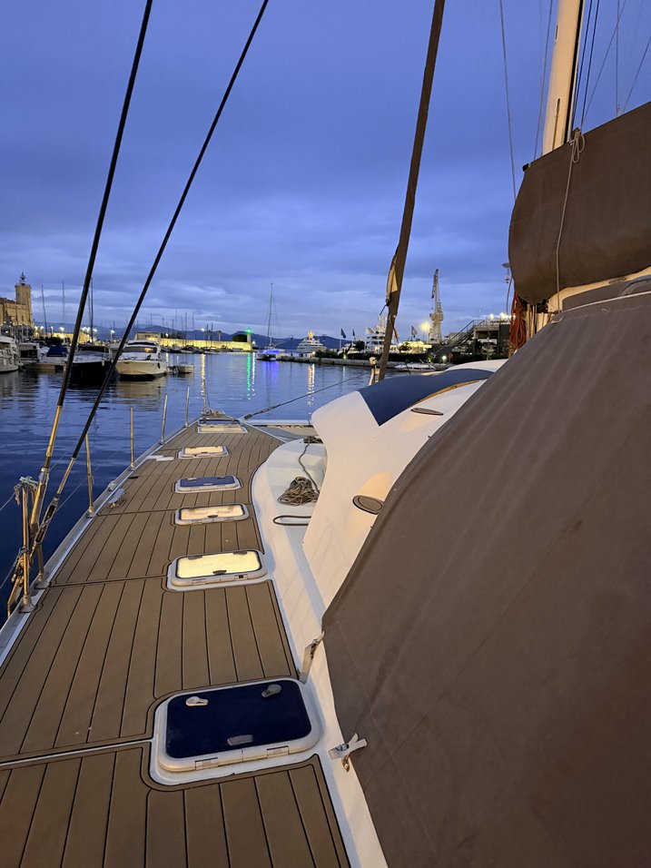 Lagoon 570 — photo 18