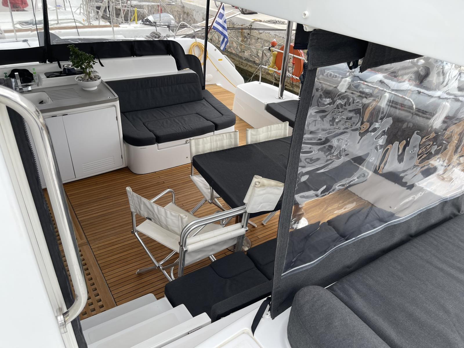 Lagoon 50 - 6 + 2 cab. — photo 8
