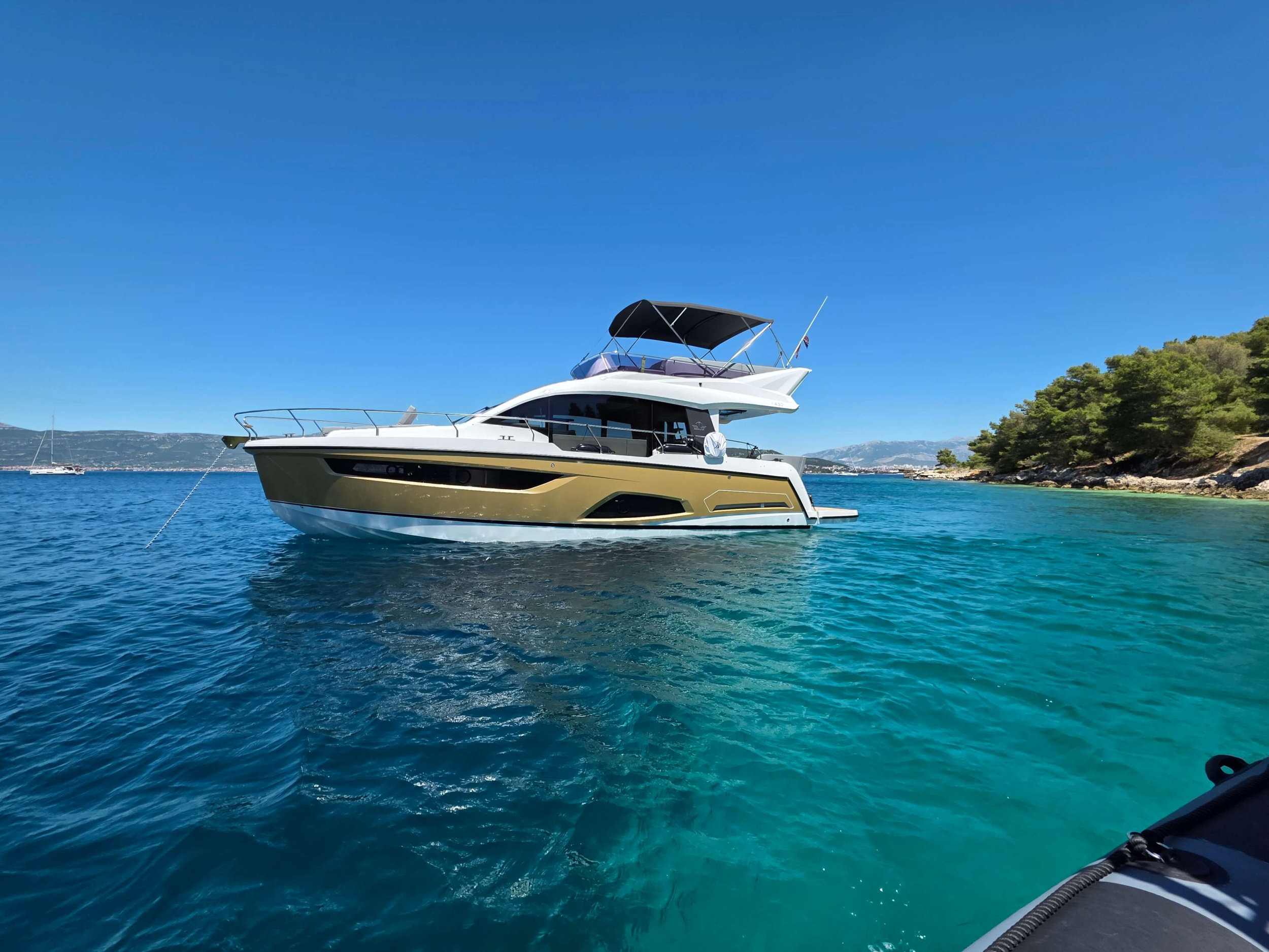 Sealine F430 — photo 5