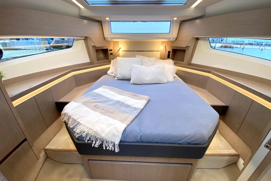 Sealine F430 — photo 17
