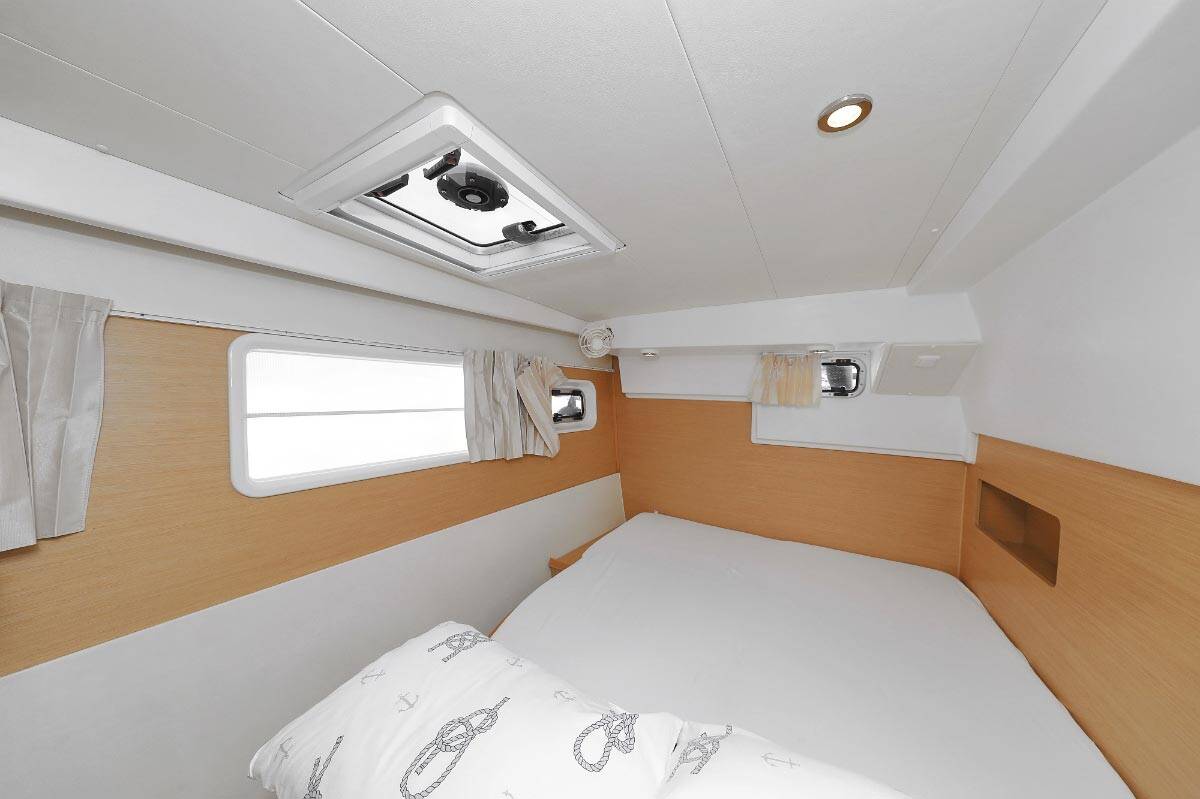 Lagoon 400 - 4 + 2 cab. — photo 14