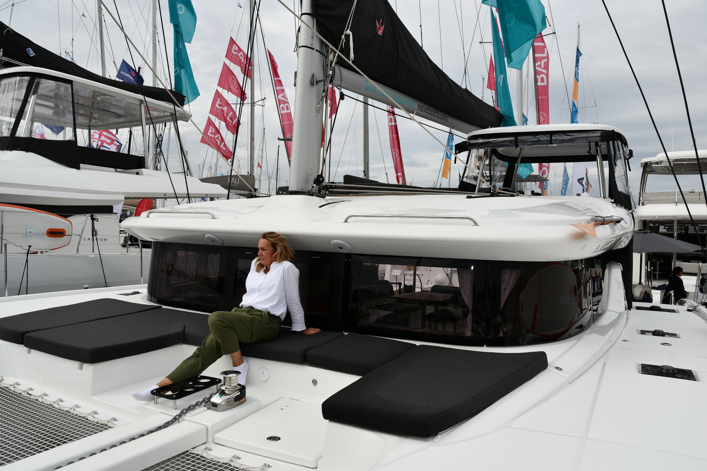 Lagoon 43 - 4 + 2 cab. — photo 23