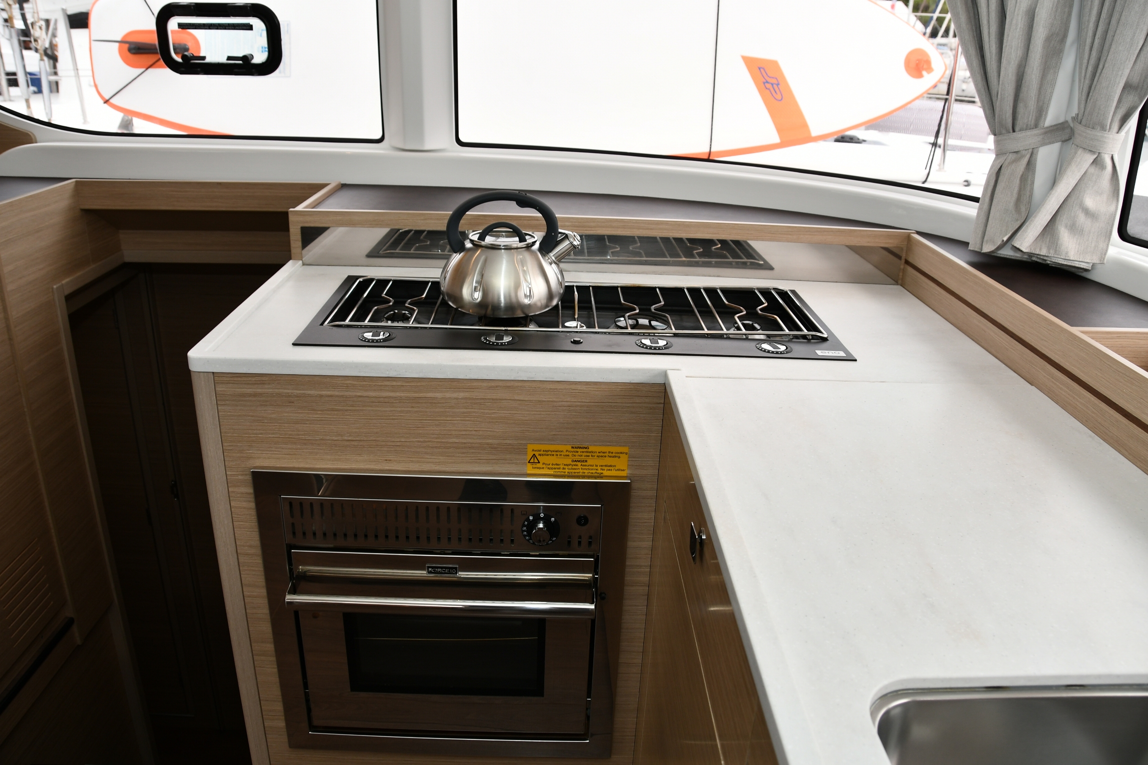Lagoon 43 - 4 + 2 cab. — photo 9