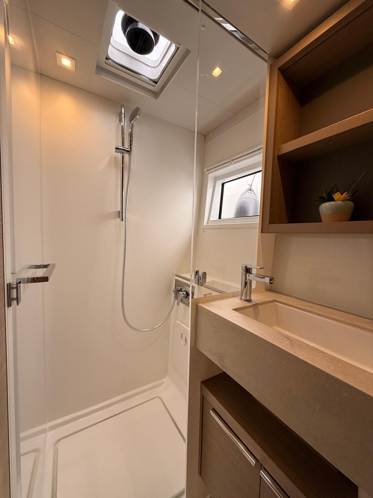 Lagoon 46 - 4 + 2 cab. — photo 19