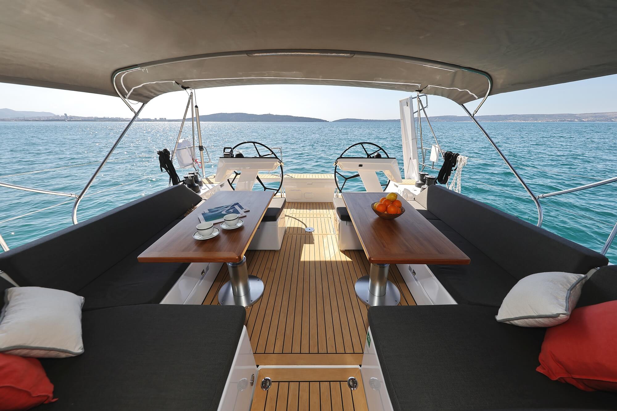 Hanse 510 - 4 + 1 cab. — photo 17