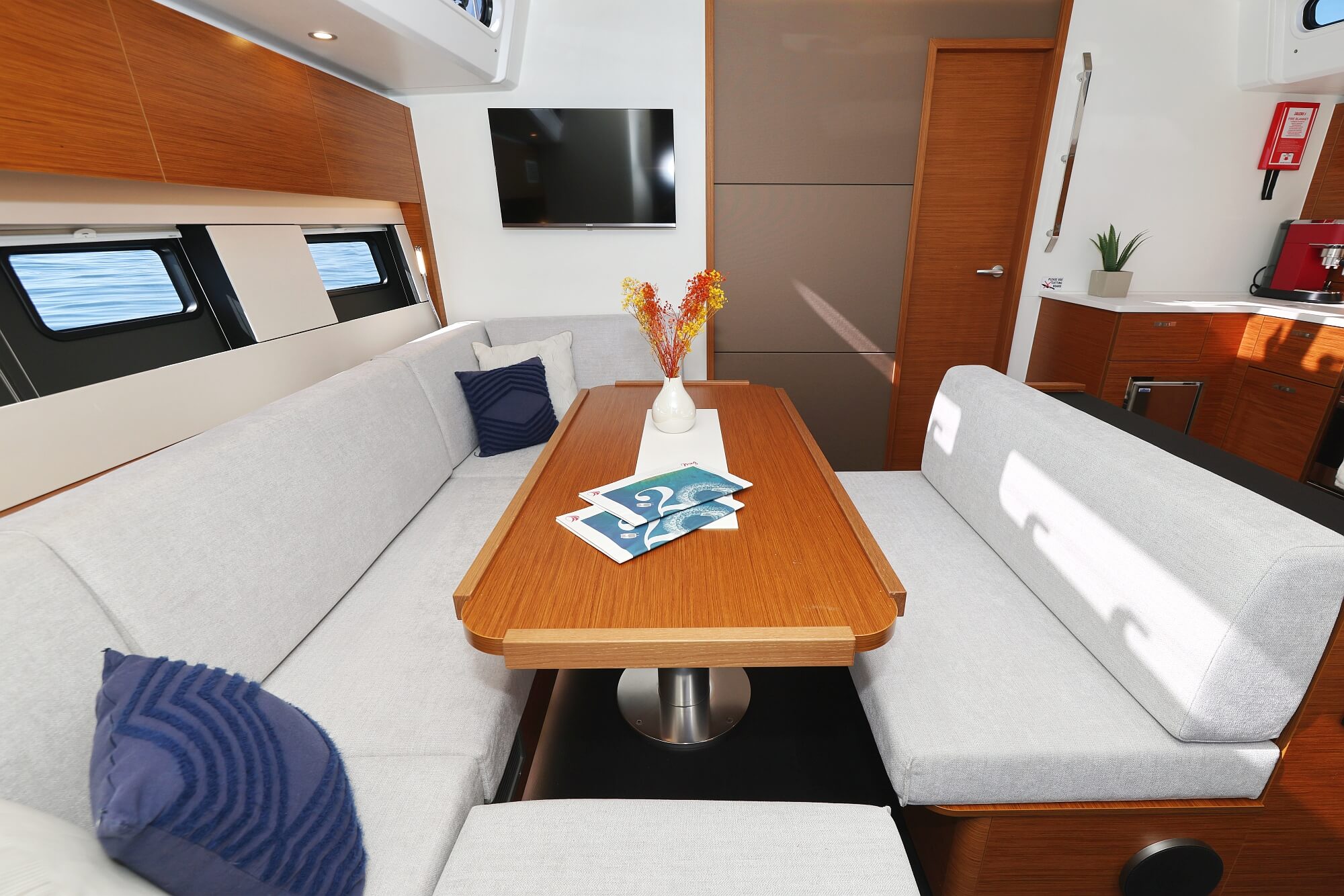 Hanse 510 - 4 + 1 cab. — photo 26