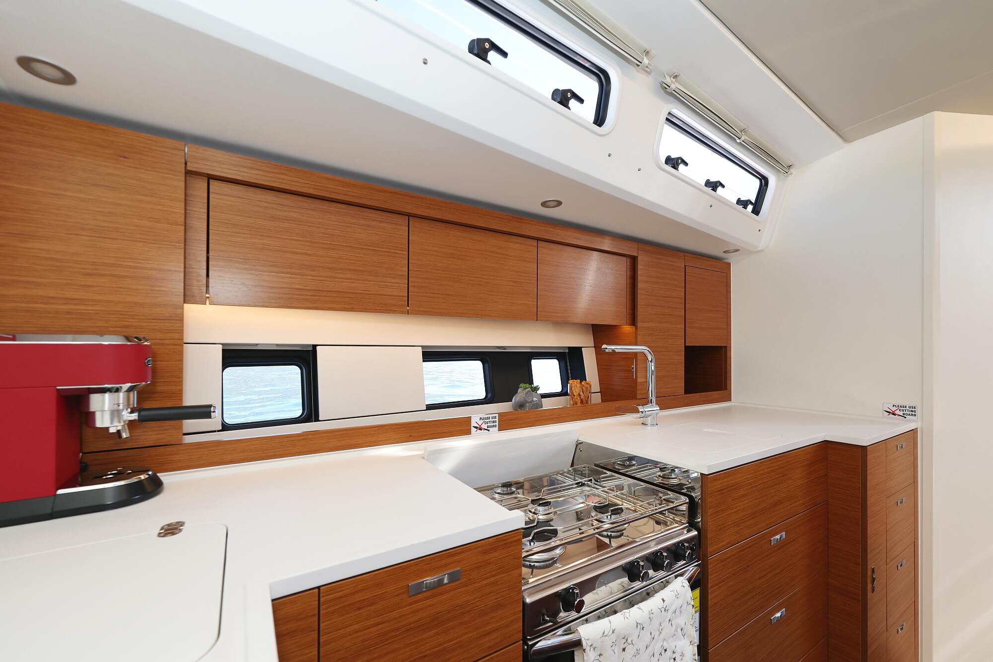 Hanse 510 - 4 + 1 cab. — photo 28