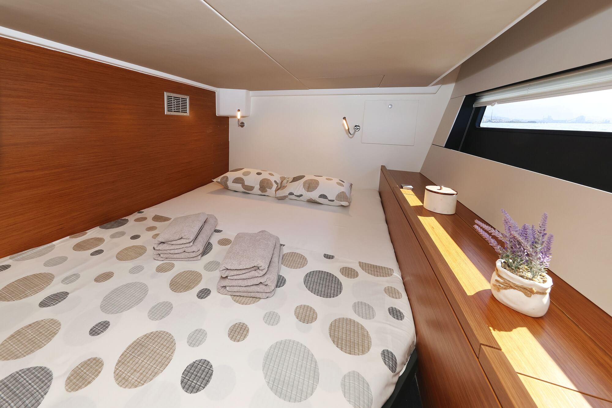 Hanse 510 - 4 + 1 cab. — photo 33