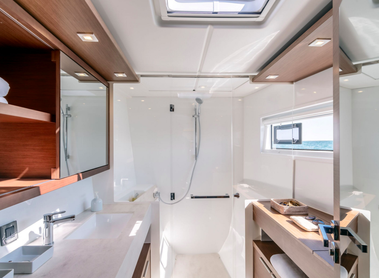 Lagoon 46 - 4 + 1 cab. — photo 8