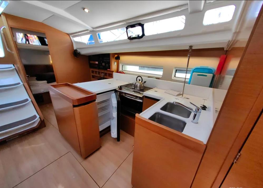 Sun Odyssey 440 - 4 cab. — photo 10