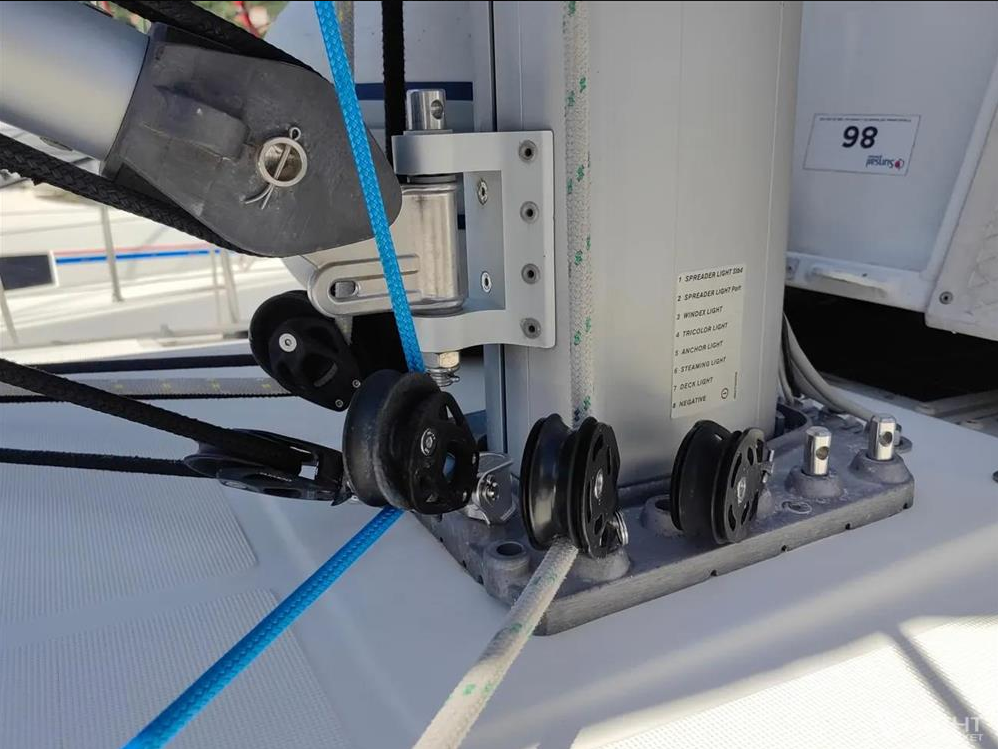 Sun Odyssey 440 - 4 cab. — photo 30