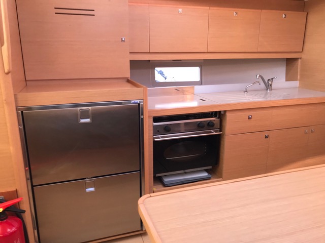 Dufour 390 GL — photo 8