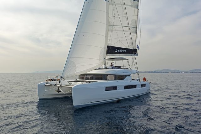 Lagoon 50 - 6 + 2 cab. — photo 17