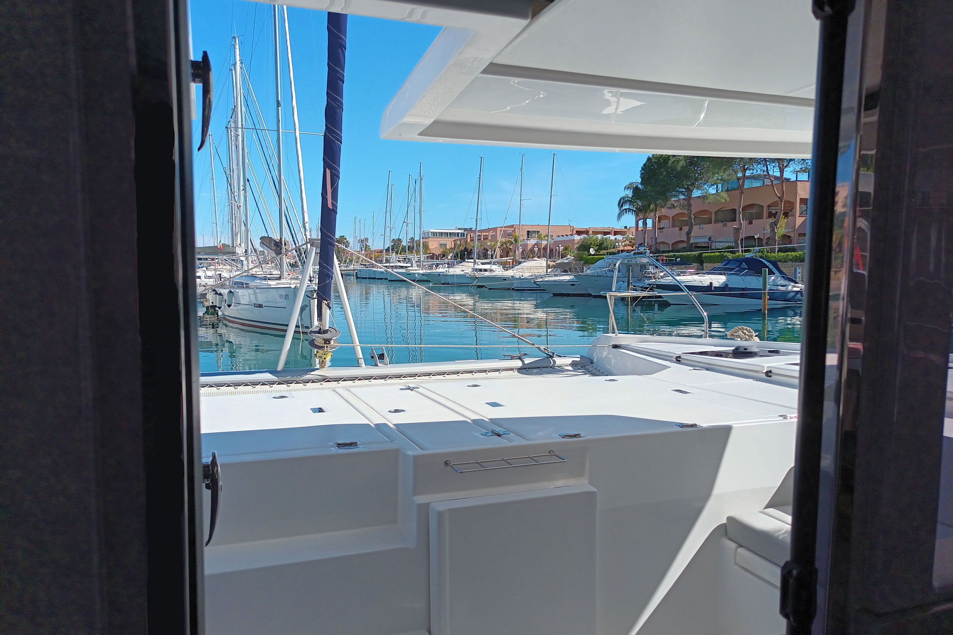 Leopard 45 — photo 20