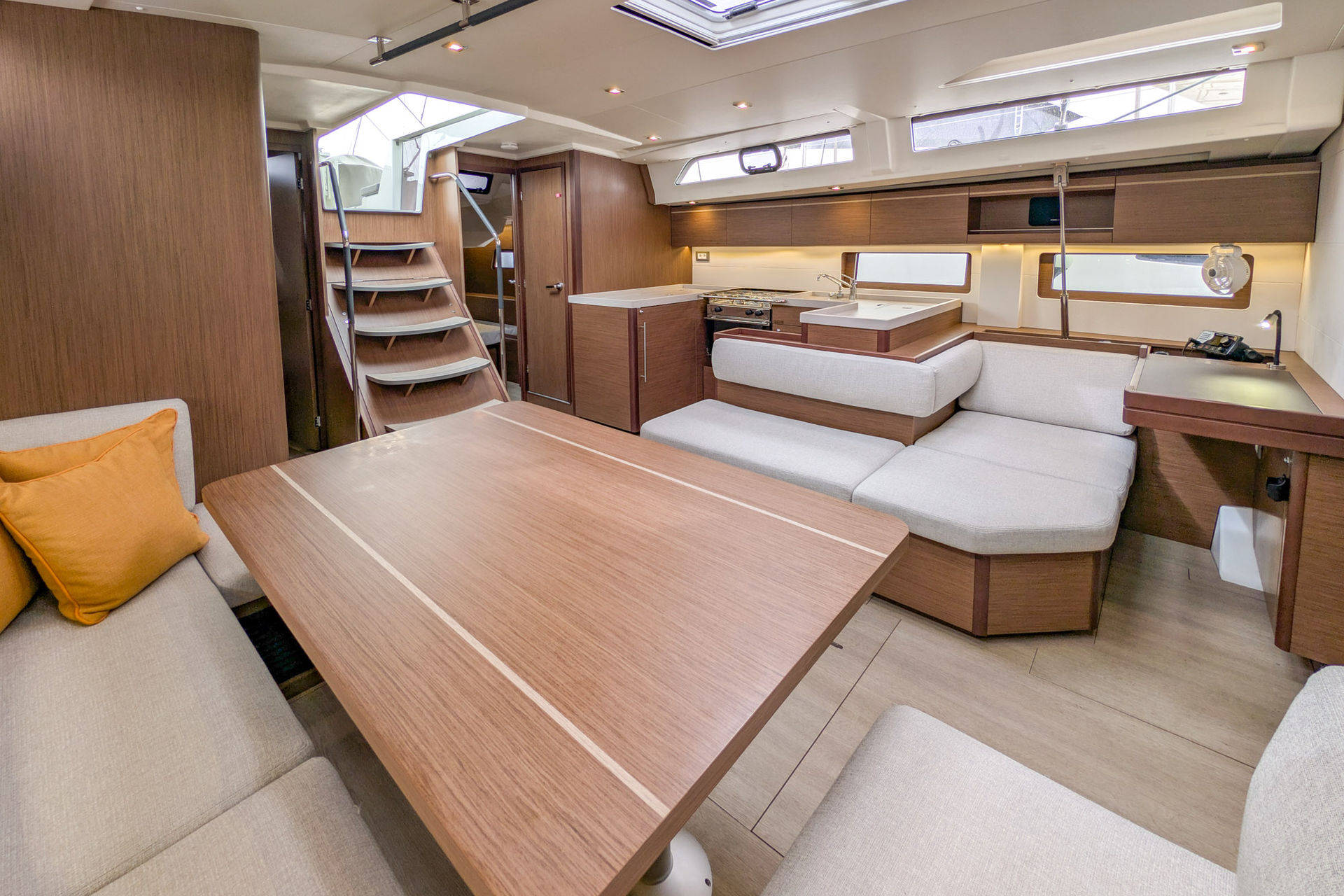 Oceanis 51.1 - 5 + 1 cab. — photo 9