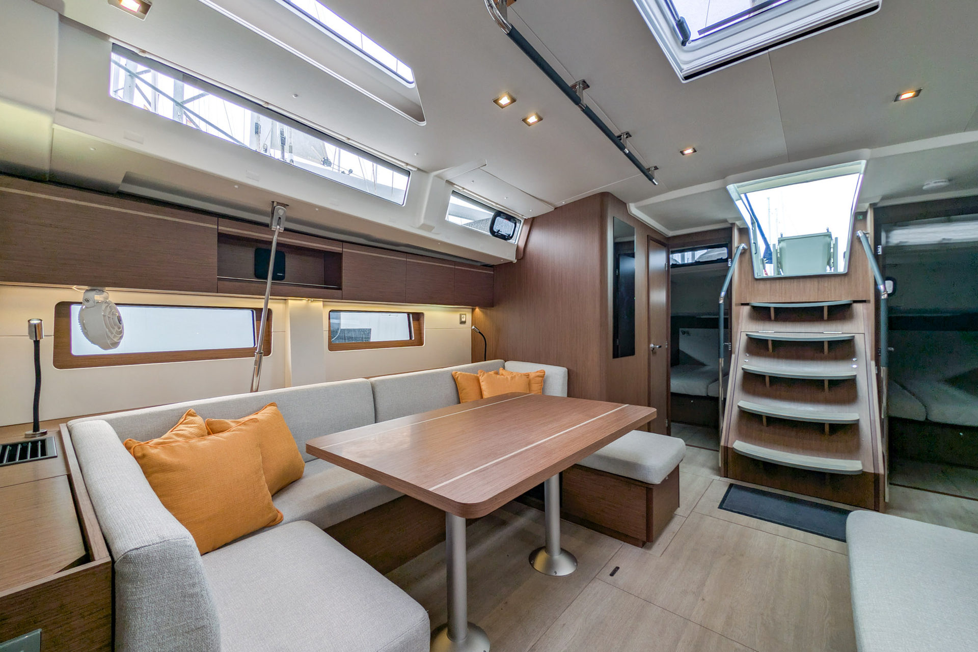 Oceanis 51.1 - 5 + 1 cab. — photo 10