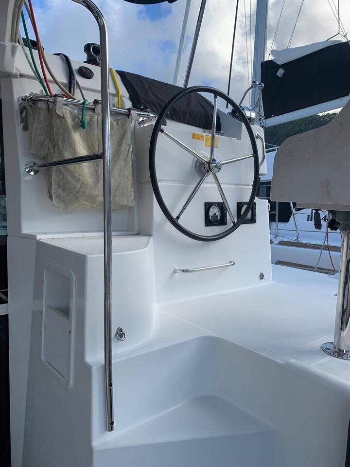 Lagoon 40 - 3 + 2 cab — photo 3