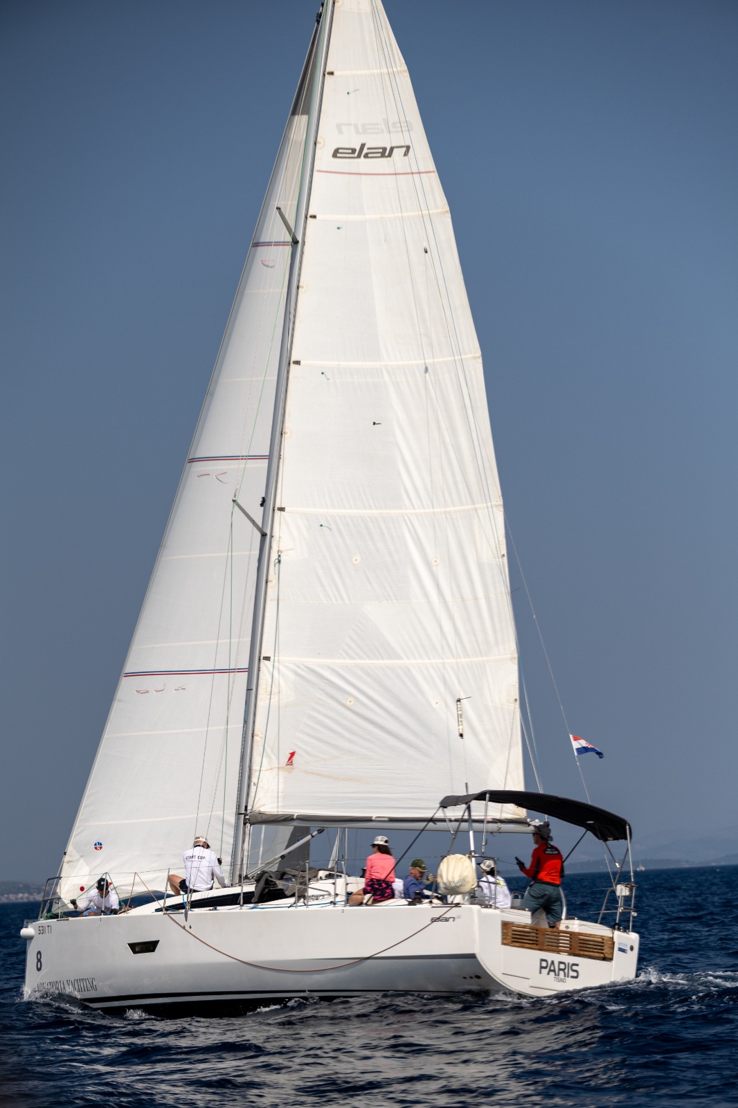 Elan E4 — photo 17