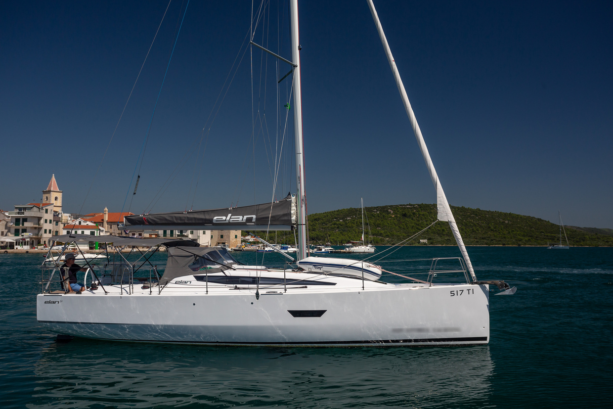Elan E4 — photo 3