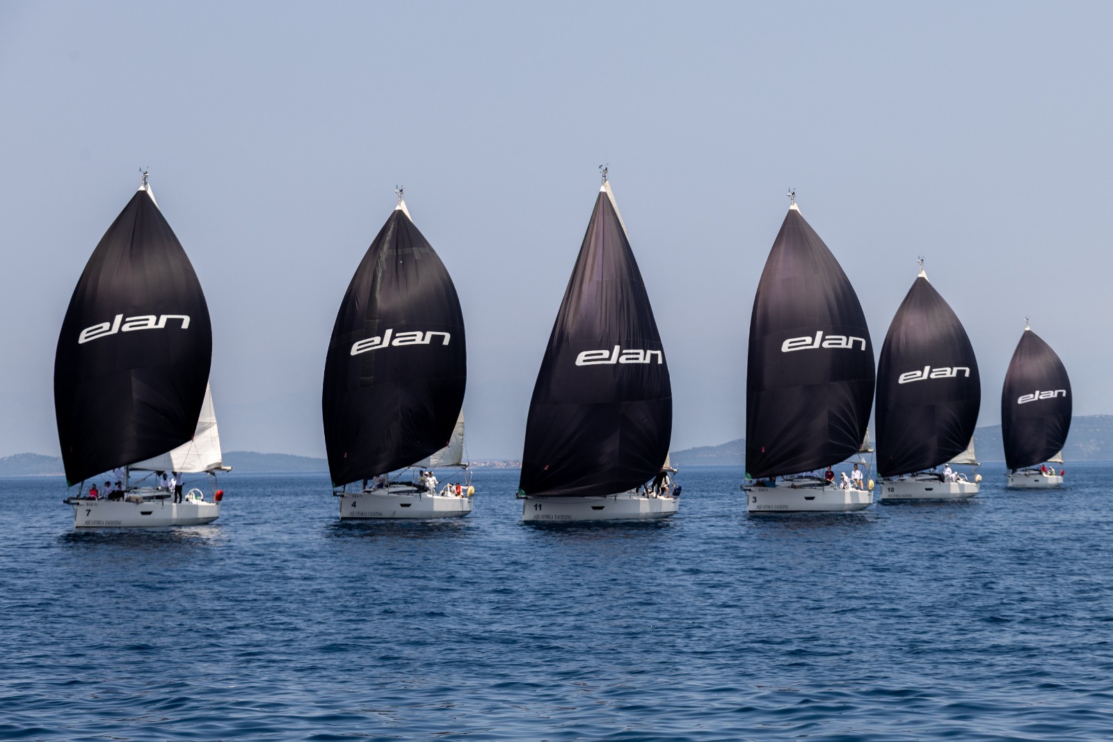 Elan E4 — photo 16