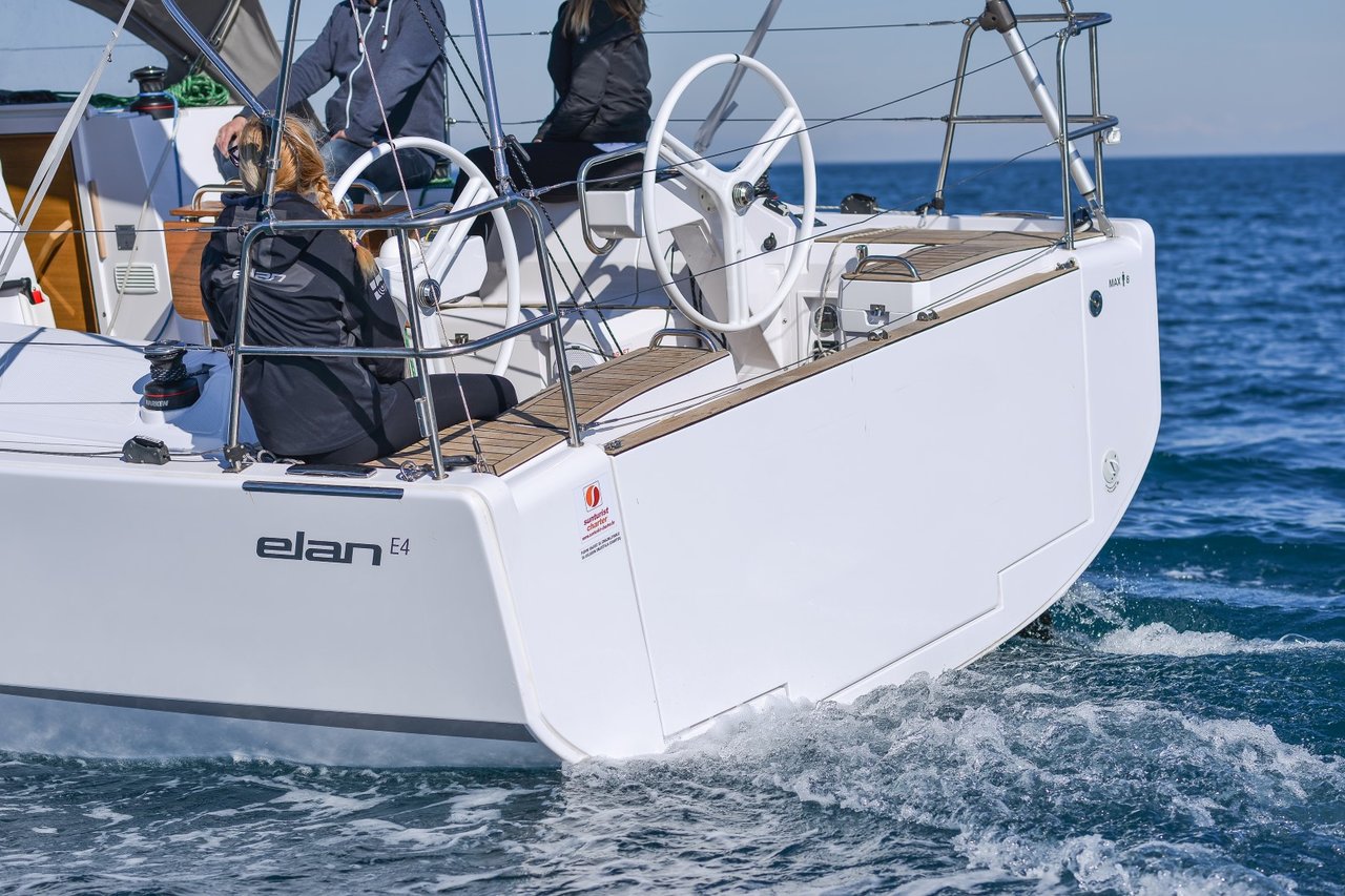 Elan E4 — photo 10