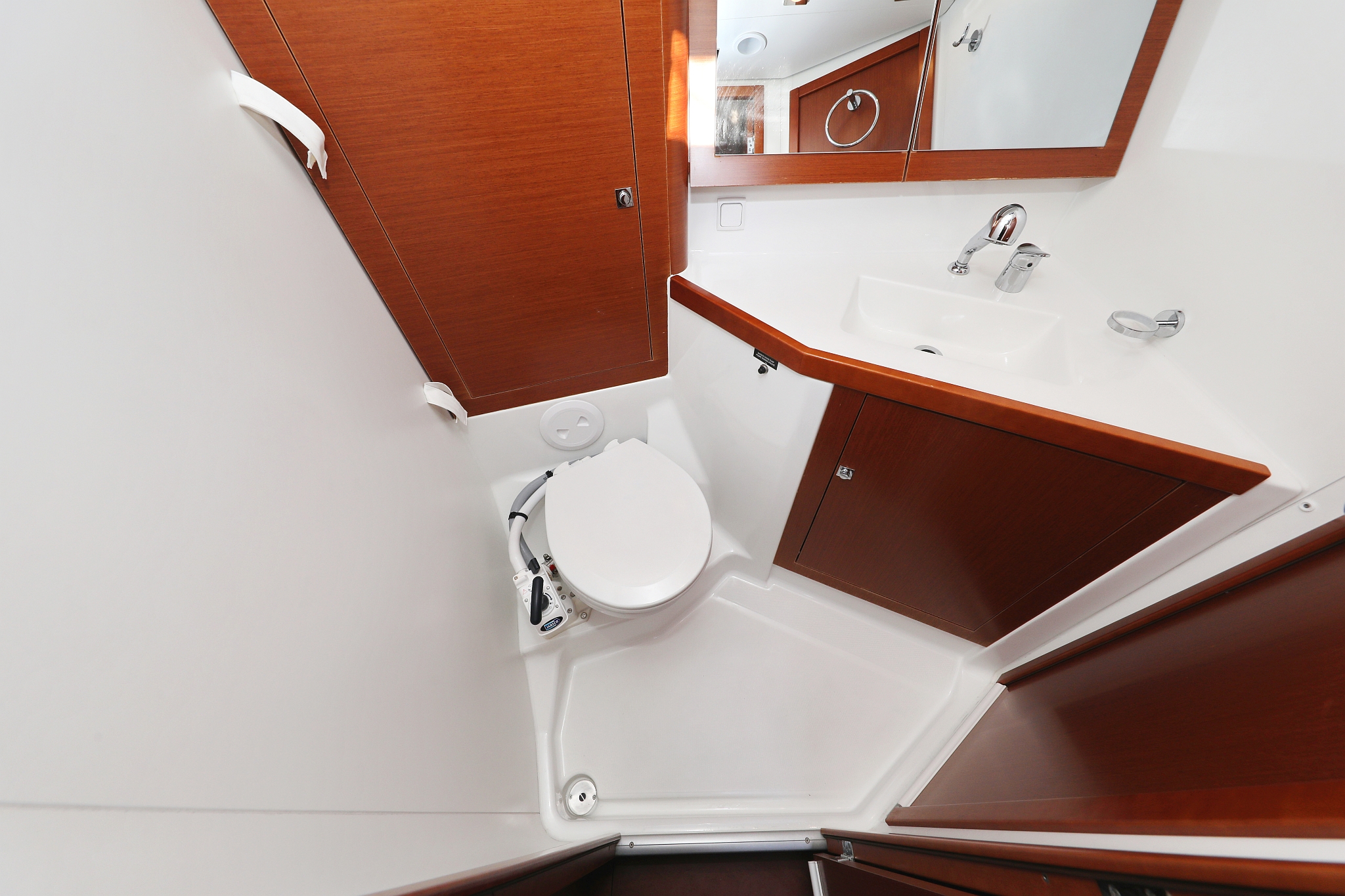 Oceanis 45 - 4 cab. — photo 32