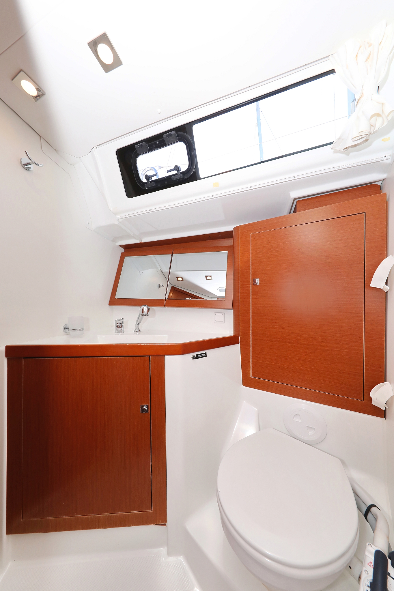 Oceanis 45 - 4 cab. — photo 35