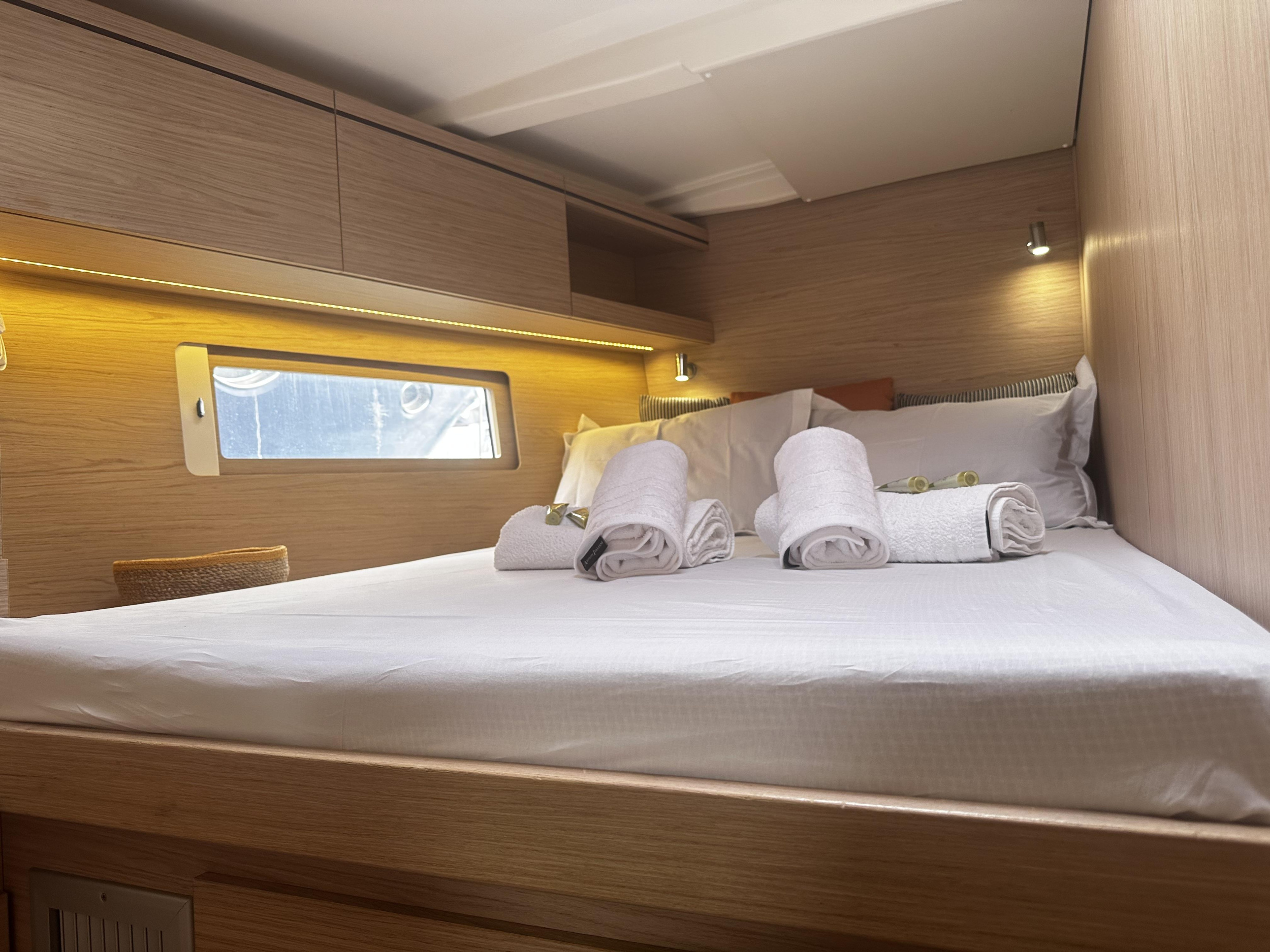 Oceanis 51.1 — photo 14