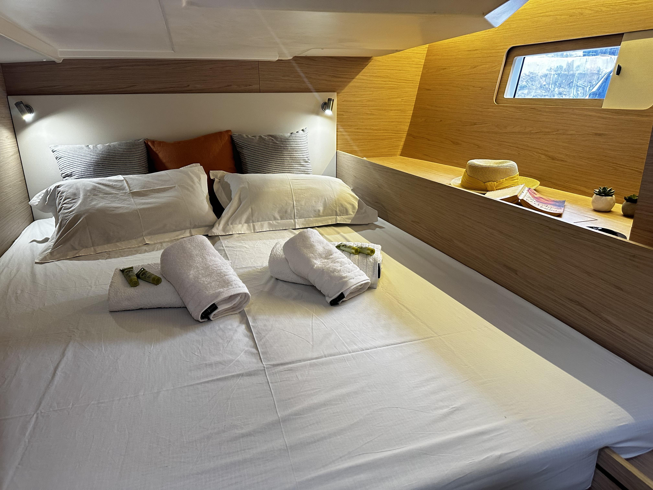 Oceanis 51.1 — photo 19
